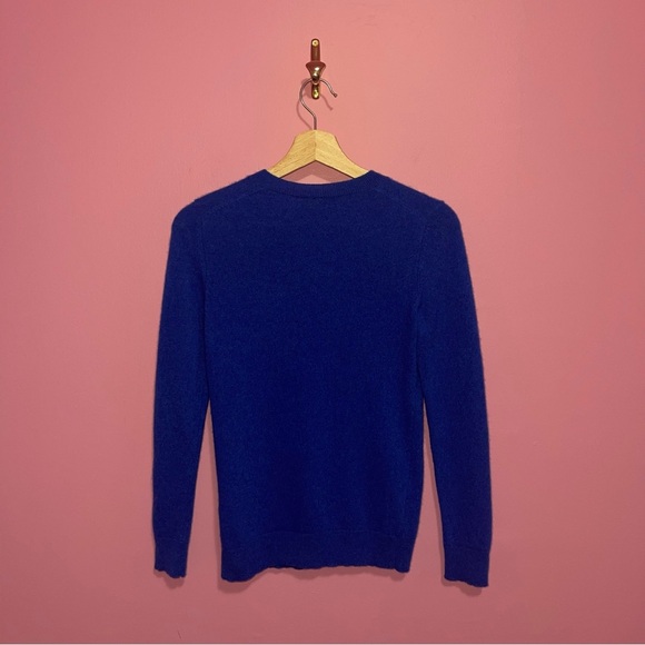 Charter Club Cashmere Sweater Women’s Size XS Royal Blue V-Neck Soft Luxury - Picture 5 of 6